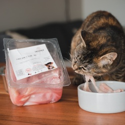 Kuřecí prsa v celku 1 kg